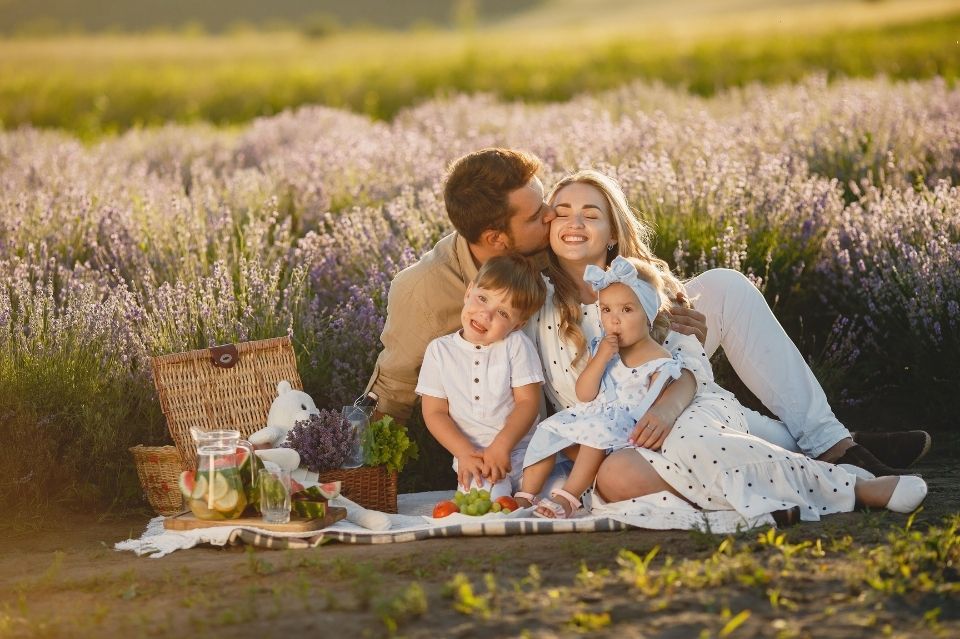 Piknik z dzieckiem – 5 pomysłów na zdrowe przekąski